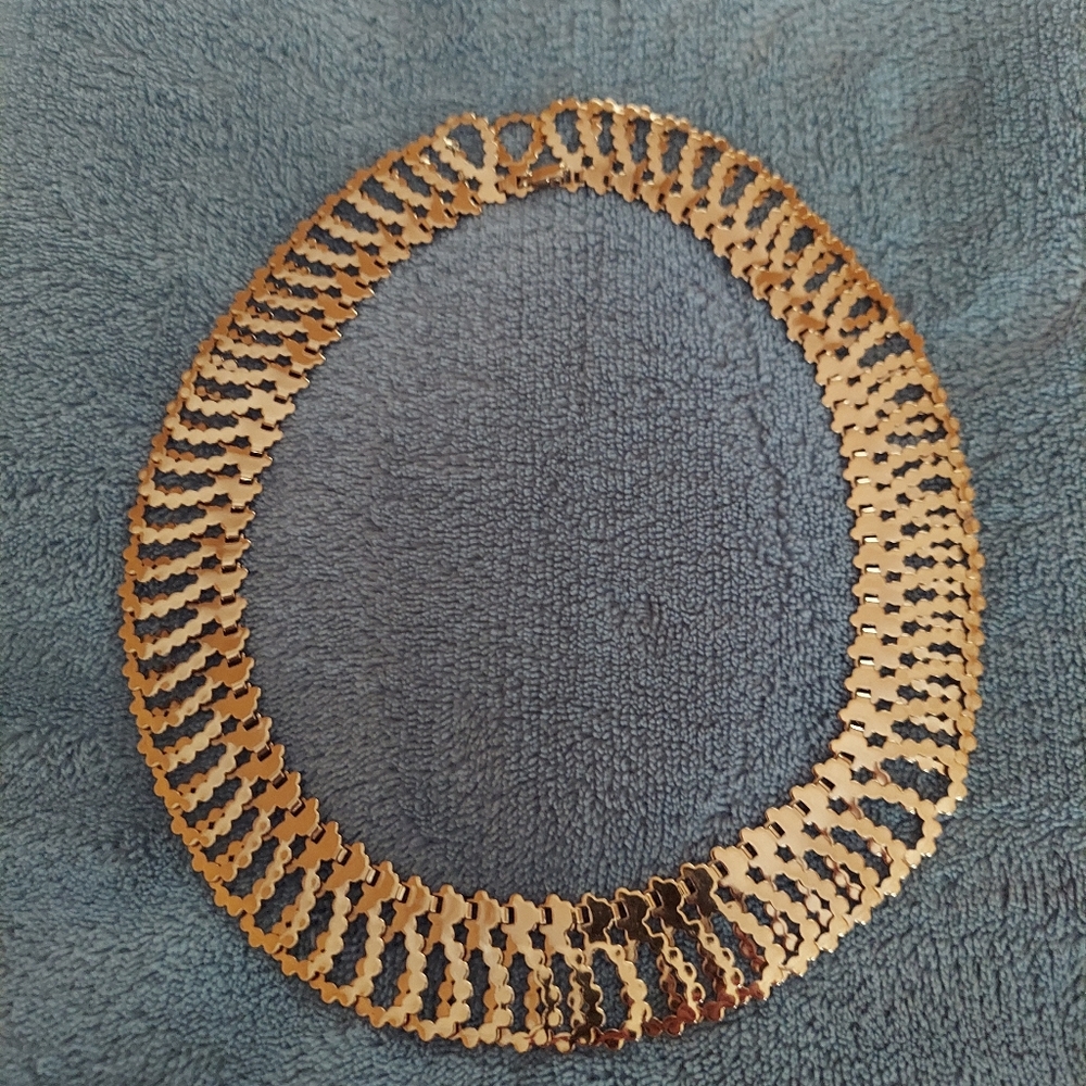 18k gold plated neck piece